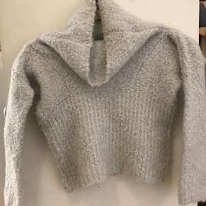 Cropped gray sweater